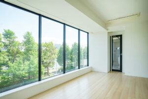 マンションの窓リフォームでおすすめのカバー工法！メリットや費用相場を解説